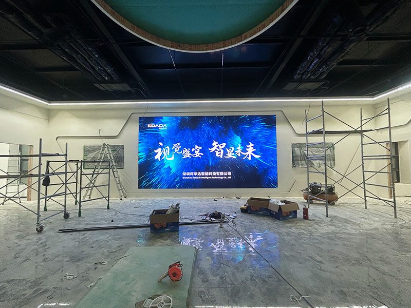 云南省昭通市昭通東站中鐵十局有限公司應(yīng)用柯華達P2室內(nèi)全彩LED顯示屏