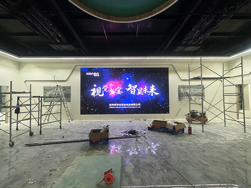 云南省昭通市昭通東站中鐵十局有限公司應(yīng)用柯華達P2室內(nèi)全彩LED顯示屏